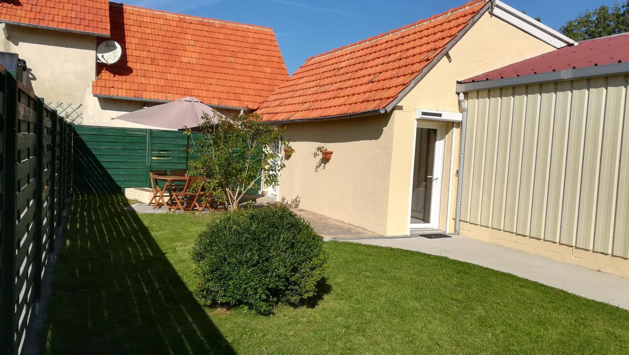 Gite De L'Etang Des Sarcelles Saint-Martin-d'Aubigny Exteriér fotografie